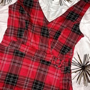 Arizona Jean Co. red and black plaid dress❤️